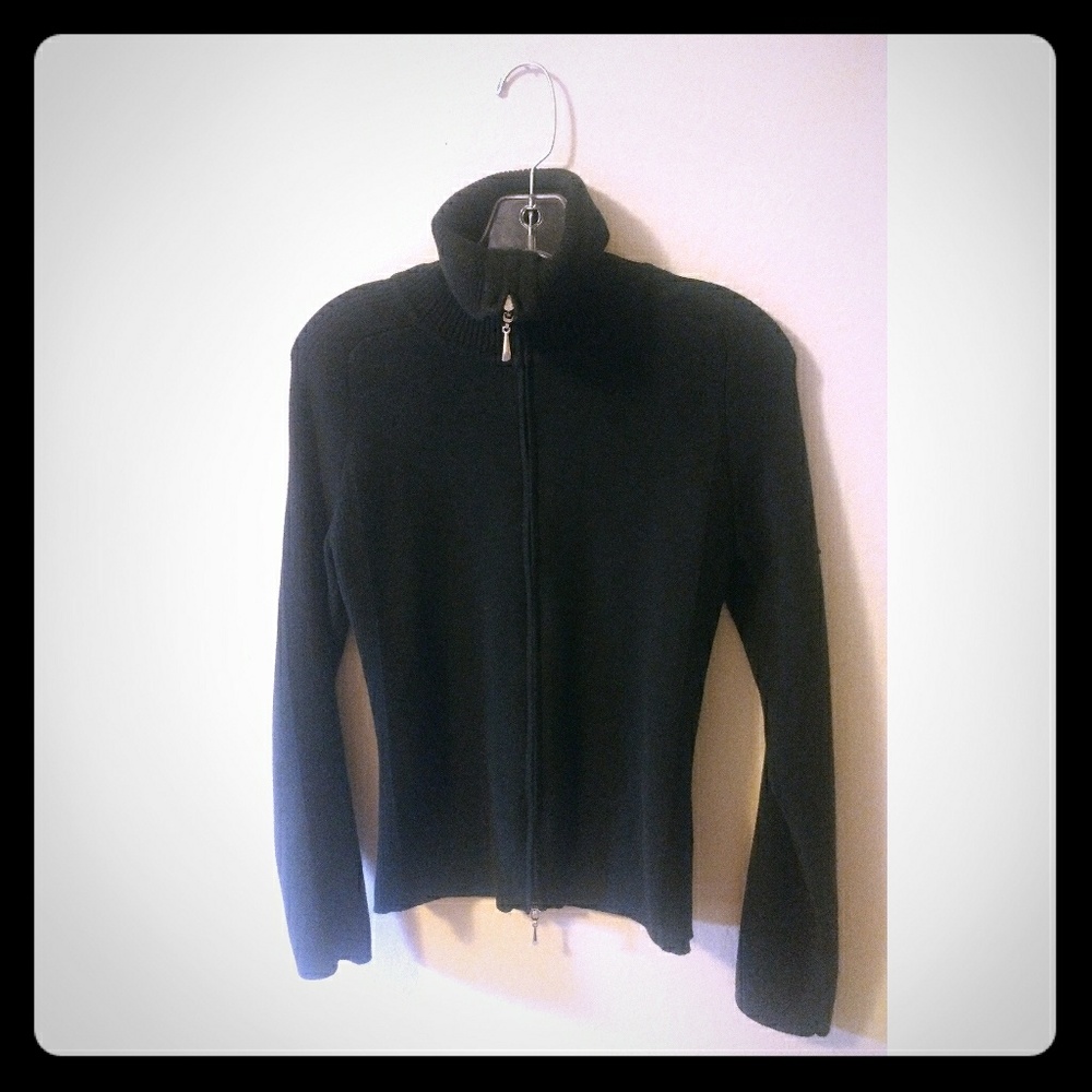 Carole Little Blk Zip Up Sweater; M E18